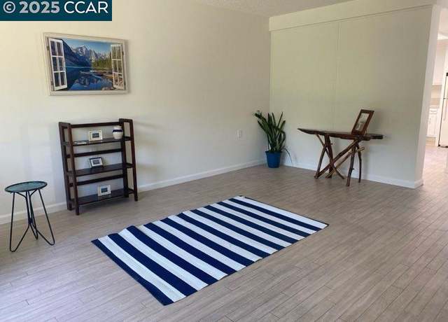 Property at 1517 Oakmont Dr #3, Walnut Creek, CA 94595, 2 beds, 1 bath