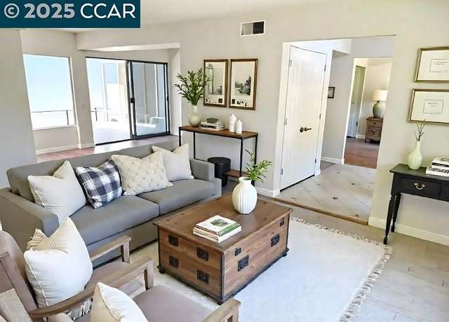 Property at 1517 Oakmont Dr #3, Walnut Creek, CA 94595, 2 beds, 1 bath