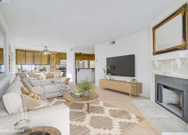 Property at 400 Davis St #301, San Leandro, CA 94577, 2 beds, 2 baths