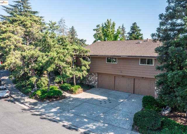 Property at 3112 View Dr, Antioch, CA 94509, 4 beds, 2.5 baths