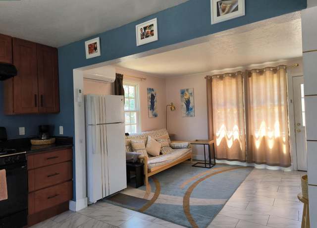 Property at 13 Werden St, Vallejo, CA 94590, 3 beds, 1 bath