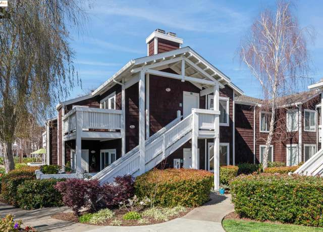 Property at 162 Bayside Ct, Richmond, CA 94804, 2 beds, 2 baths