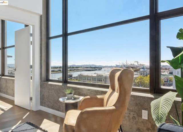 Property at 311 2nd St #816, Oakland, CA 94607, 2 beds, 2 baths
