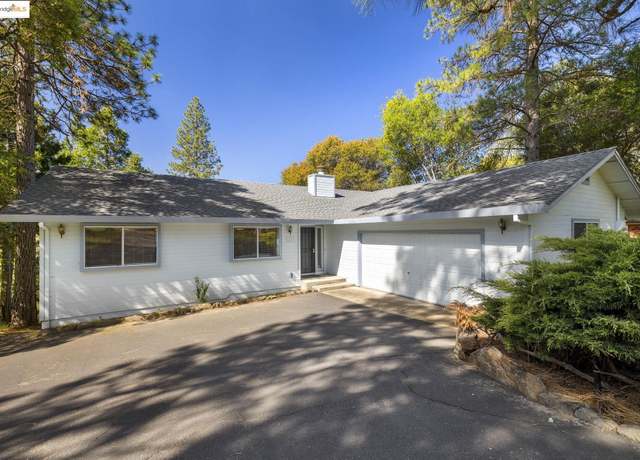 Property at 19099 Raboul Ct, Groveland, CA 95321, 3 beds, 2 baths