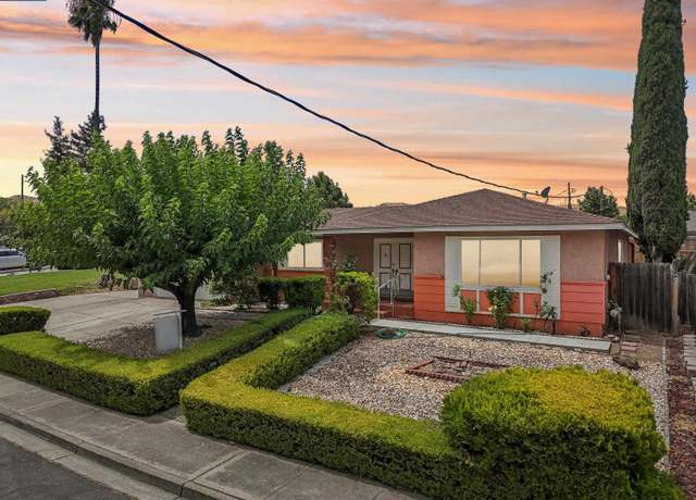 Property at 738 Santa Ana Dr, Pittsburg, CA 94565, 3 beds, 2 baths