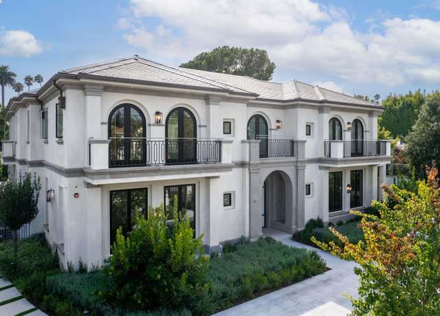 Property at 701 N Camden Dr, Beverly Hills, CA 90210, 6 beds, 7.5 baths