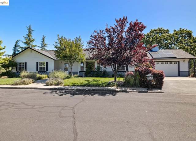 Property at 15840 Ridgefield Ct, Sonora, CA 95370, 3 beds, 2 baths