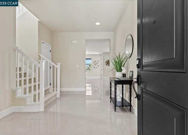 Property at 7147 Stonebrooke Dr, Vallejo, CA 94591, 4 beds, 3.5 baths