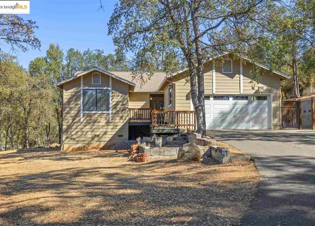 Property at 19995 Karen Ct, Sonora, CA 95370, 4 beds, 3 baths