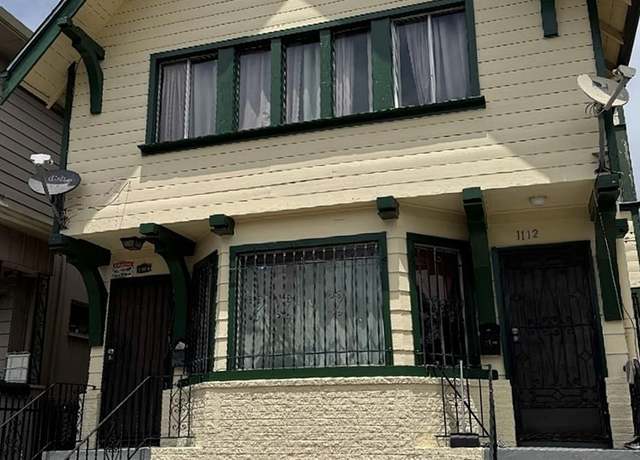 Property at 1114 10th St, Oakland, CA 94607, 4 beds, 2 baths