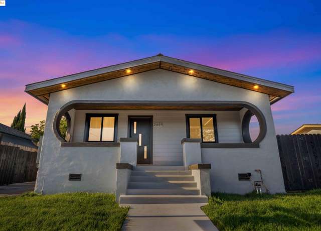 Property at 2009 Auseon Ave, Oakland, CA 94621, 3 beds, 3.5 baths