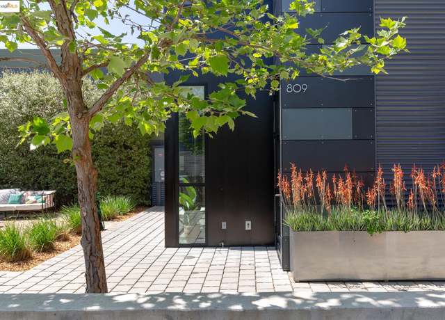 Property at 809 Folger Ave, Berkeley, CA 94710, 3 beds, 2.5 baths