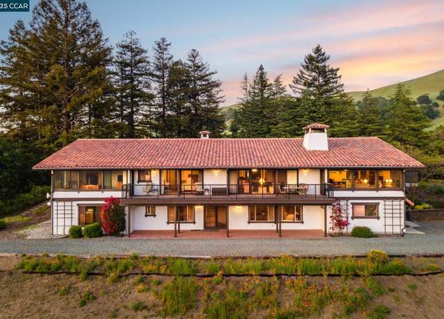 Property at 110 Valley Hill Dr, Moraga, CA 94556, 4 beds, 2.5 baths