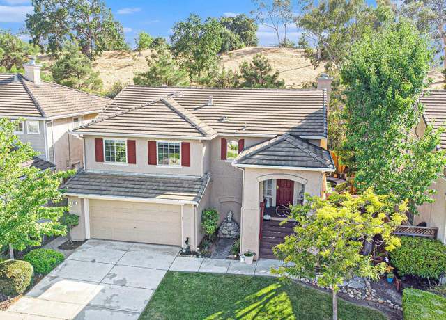Property at 321 Oakwood Cir, Martinez, CA 94553, 3 beds, 2.5 baths