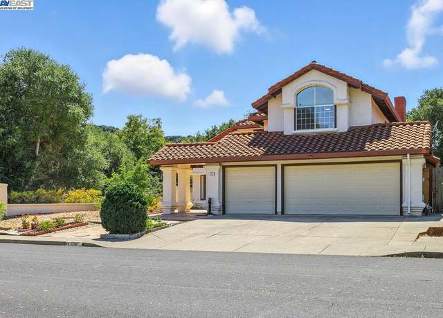 Property at 302 Carson St, Hercules, CA 94547, 4 beds, 3 baths