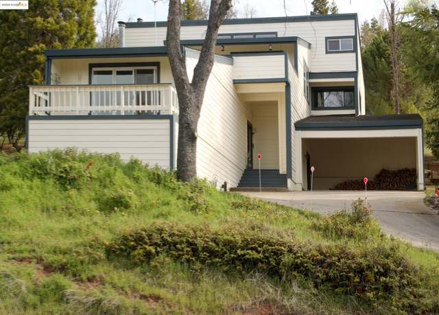 Property at 20239 Pine Mountain Dr, Groveland, CA 95321, 4 beds, 3 baths