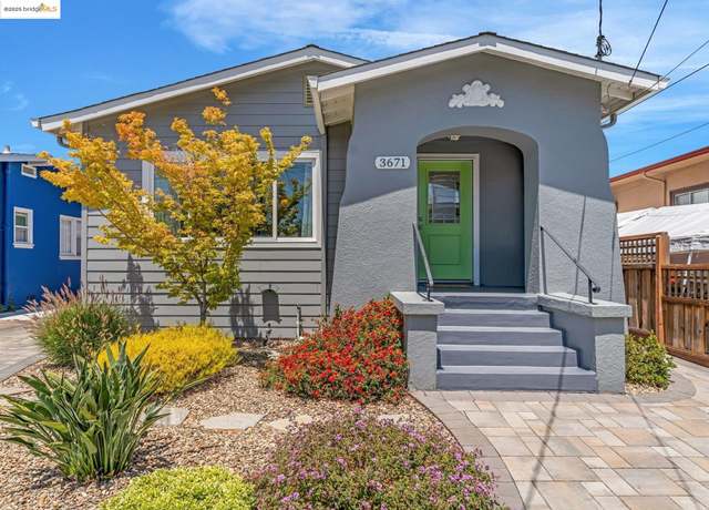 Property at 3671 38th Ave, Oakland, CA 94619, 3 beds, 1.5 baths