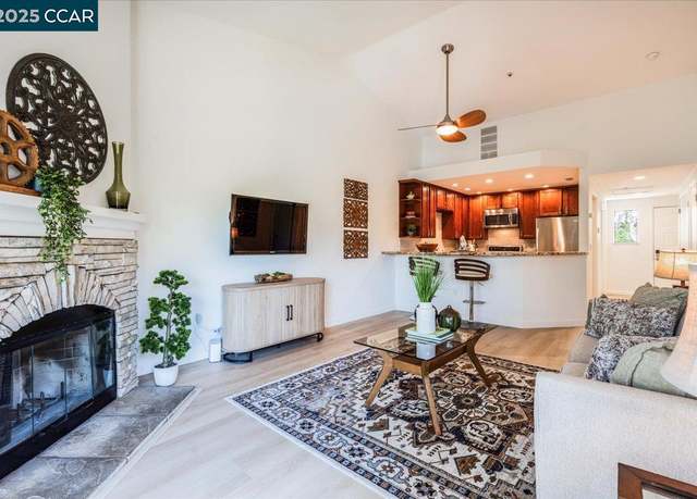 Property at 1733 S Villa Way, Walnut Creek, CA 94595, 2 beds, 1.5 baths