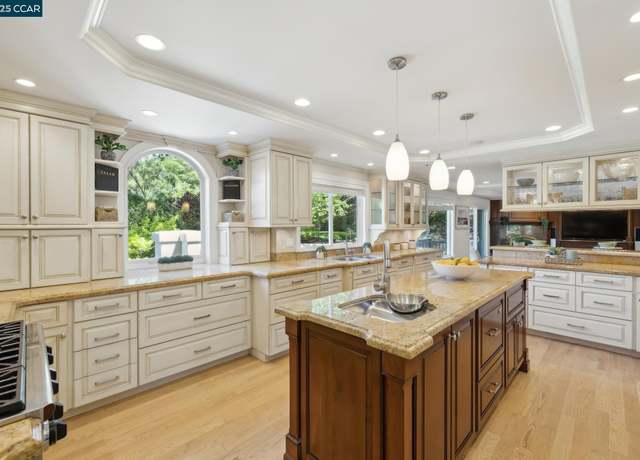 Property at 135 Dean Rd, Alamo, CA 94507, 6 beds, 5.5 baths