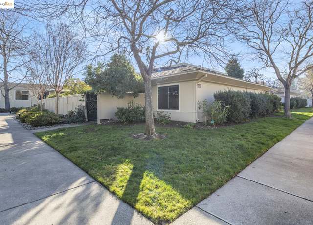 Property at 2209 Pine Knoll Dr #4, Walnut Creek, CA 94595, 1 bed, 1 bath