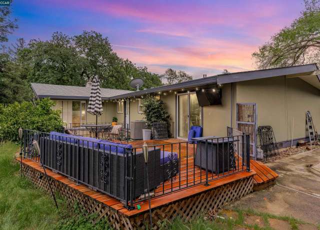 Property at 2087 Magnolia Way, Walnut Creek, CA 94595, 4 beds, 3 baths