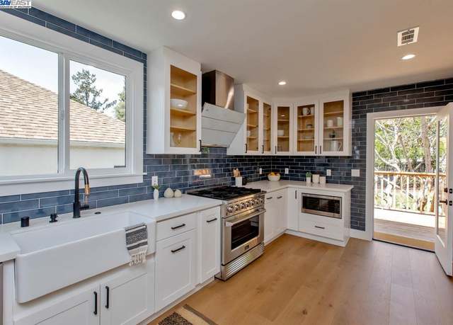 Property at 2914 Georgia St, Oakland, CA 94602, 4 beds, 3 baths