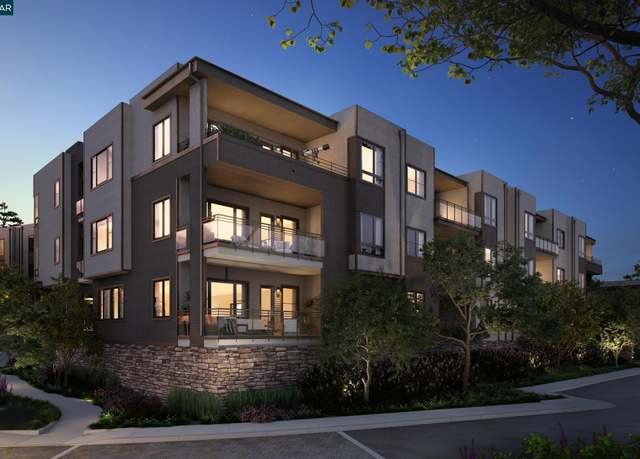 Property at 20 Woodbury Highlands Ct #12, Lafayette, CA 94549, 2 beds, 2.5 baths