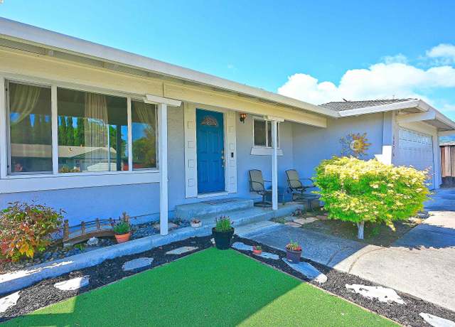 Property at 6876 Prospect Ct, Pleasanton, CA 94588, 5 beds, 3 baths