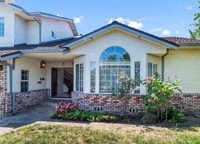 Property at 4095 Robin Ln, Castro Valley, CA 94546, 4 beds, 3 baths
