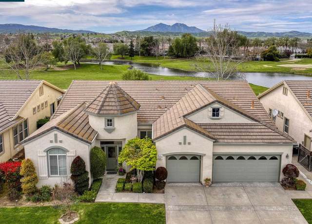 Property at 211 Benoni Ln, Brentwood, CA 94513, 3 beds, 2.5 baths