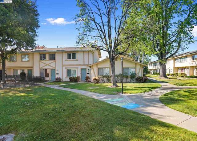Property at 38551 Royal Ann Cmn, Fremont, CA 94536, 2 beds, 1.5 baths