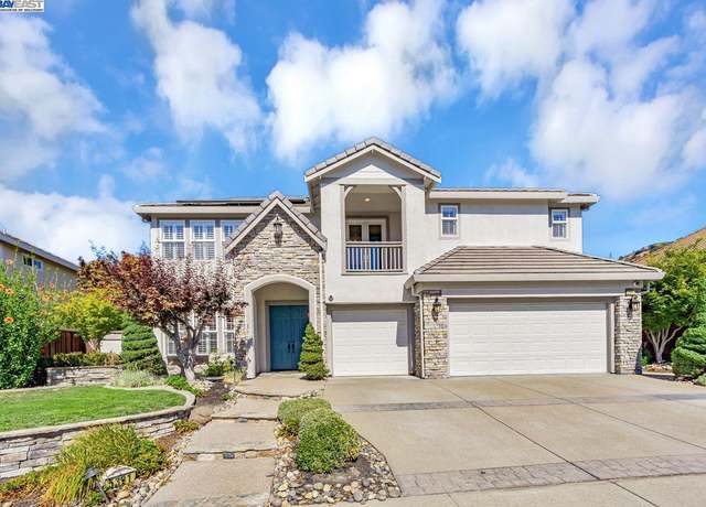 Property at 5391 Fernbank Dr, Concord, CA 94521, 5 beds, 3 baths