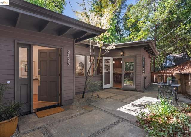 Property at 2429 Scout Rd, Oakland, CA 94611, 4 beds, 3 baths