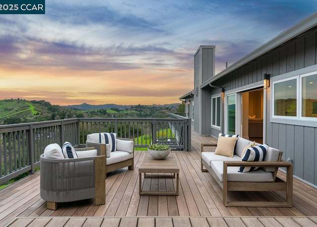 Property at 625 Sky Hy Cir, Lafayette, CA 94549, 4 beds, 5.5 baths