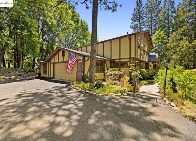 Property at 23451 Lakewood Dr, Twain Harte, CA 95383, 3 beds, 3 baths