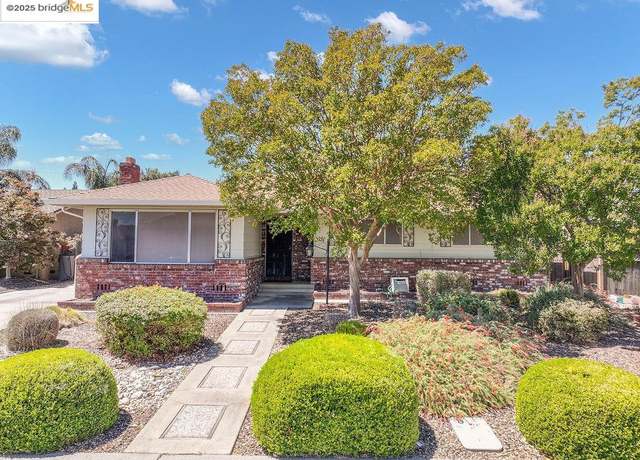 Property at 7426 Myrtle Vista Ave, Sacramento, CA 95831, 3 beds, 2 baths