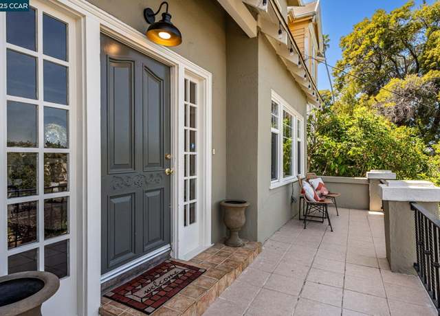 Property at 840 E 28th St, Oakland, CA 94610, 4 beds, 2 baths