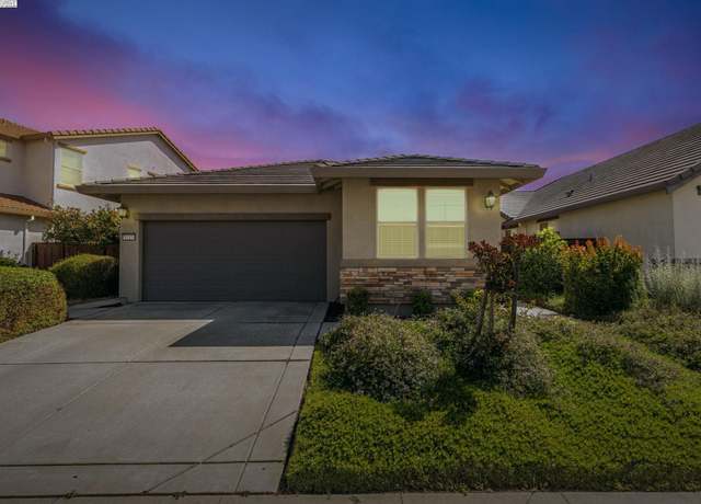 Property at 9315 Wild Lilac Cir, Sacramento, CA 95829, 4 beds, 2 baths