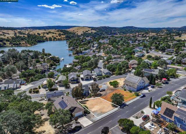 Property at 584 Poker Flat Rd, Copperopolis, CA 95228