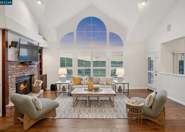 Property at 460 Silver Hollow Dr, Walnut Creek, CA 94598, 5 beds, 3 baths
