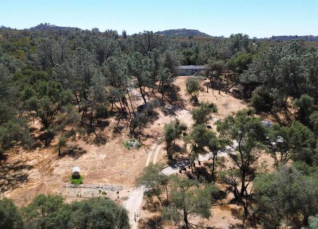 Property at 12078 Wade Ln, Burson, CA 95225, 3 beds, 2 baths