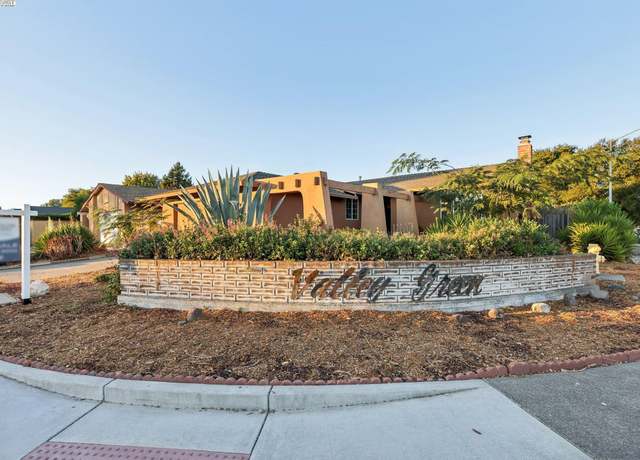 Property at 859 S Mcdowell Blvd, Petaluma, CA 94954, 3 beds, 2 baths