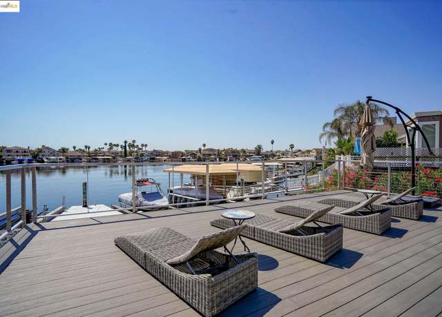 Property at 425 Discovery Bay Blvd, Discovery Bay, CA 94505, 3 beds, 4 baths