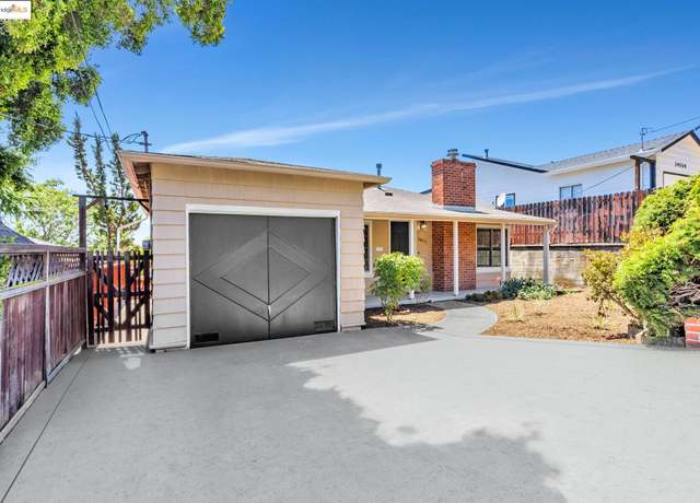 Property at 24575 Marie Dr, Hayward, CA 94542, 3 beds, 2 baths
