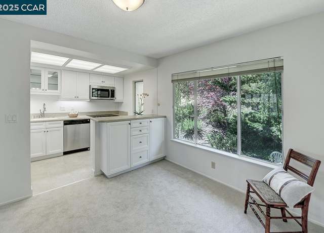 Property at 1401 Ptarmigan Dr #2, Walnut Creek, CA 94595, 1 bed, 1 bath