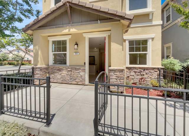 Property at 789 King Palm Ln, Brentwood, CA 94513, 3 beds, 2.5 baths