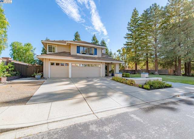 Property at 635 Zermatt St, Livermore, CA 94551, 5 beds, 3 baths