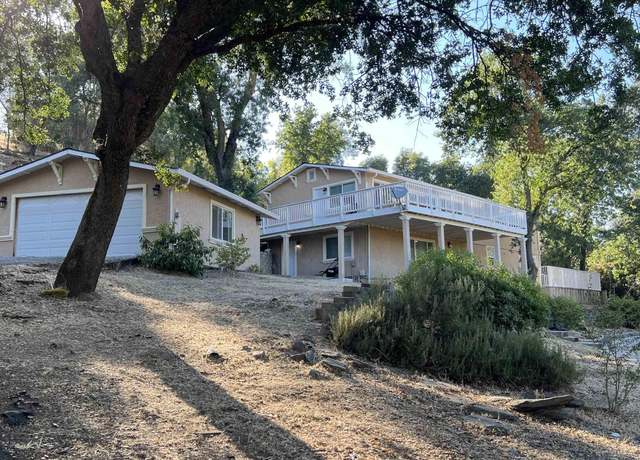 Property at 256 Vine St, Vacaville, CA 95688, 4 beds, 3 baths