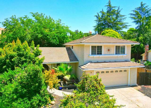 Property at 15 El Portal Ct, Clayton, CA 94517, 5 beds, 2.5 baths