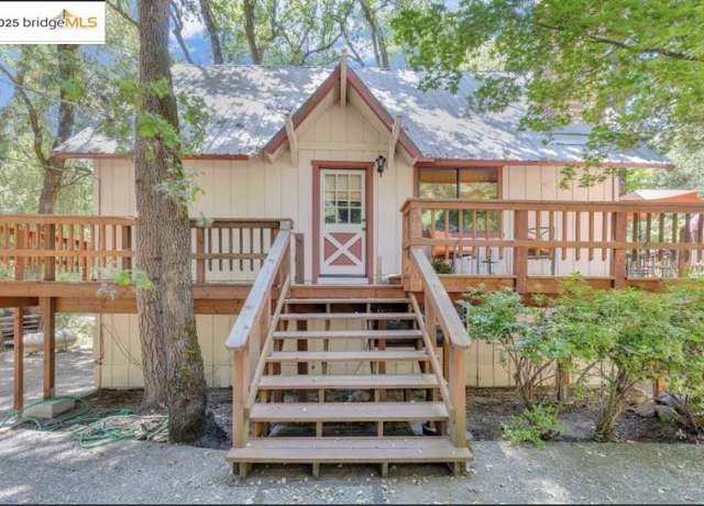 Property at 22192 Crystal Falls Dr, Sonora, CA 95370, 3 beds, 2 baths